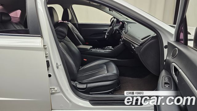 Hyundai Sonata 2020 — photo 11