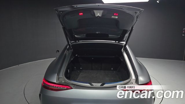 Mercedes-Benz AMG GT 2023 — photo 26