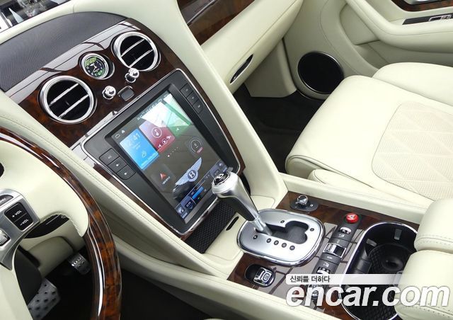 Bentley Continental 2012 — photo 12
