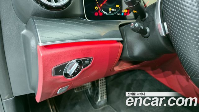 Mercedes-Benz CLS-Class 2022 — photo 24