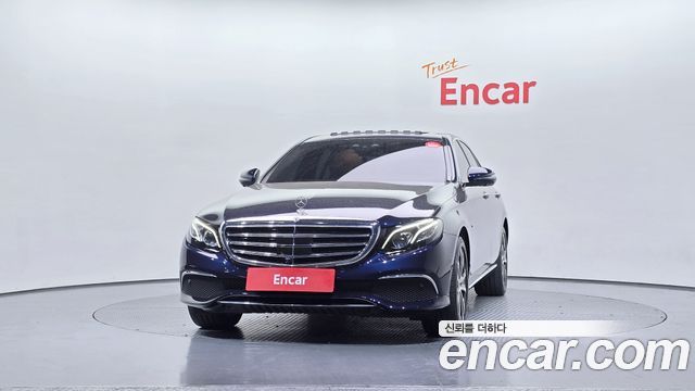 Mercedes-Benz E-Class 2020 — photo 3