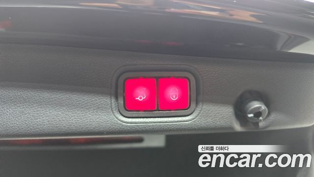 Mercedes-Benz E-Class 2020 — photo 25