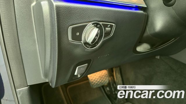 Mercedes-Benz E-Class 2020 — photo 29