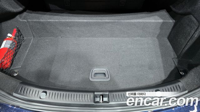 Mercedes-Benz E-Class 2020 — photo 31