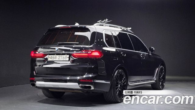 BMW X7 2019 — photo 2