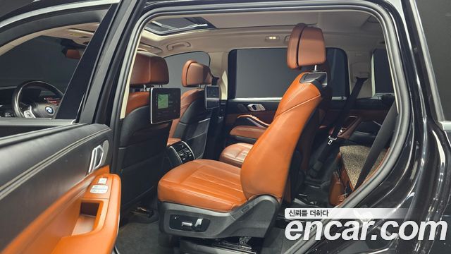 BMW X7 2019 — photo 18