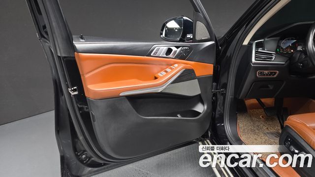 BMW X7 2019 — photo 14