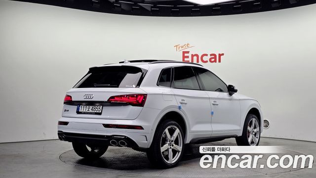 Audi SQ5 2023 — photo 2