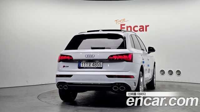 Audi SQ5 2023 — photo 4