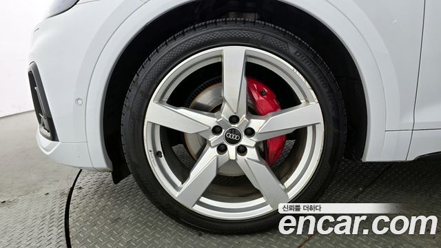 Audi SQ5 2023 — photo 5