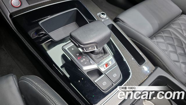 Audi SQ5 2023 — photo 9