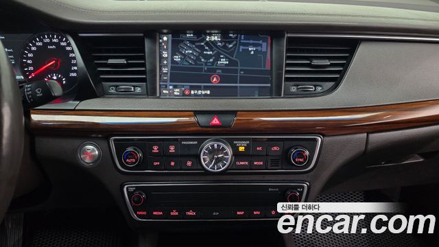 Kia K7 2017 — photo 15