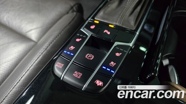 Kia K7 2017 — photo 18