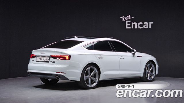 Audi A5 2019 — photo 2