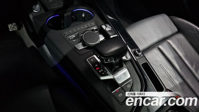 Audi A5 2019 — photo 12