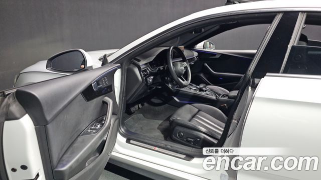 Audi A5 2019 — photo 13