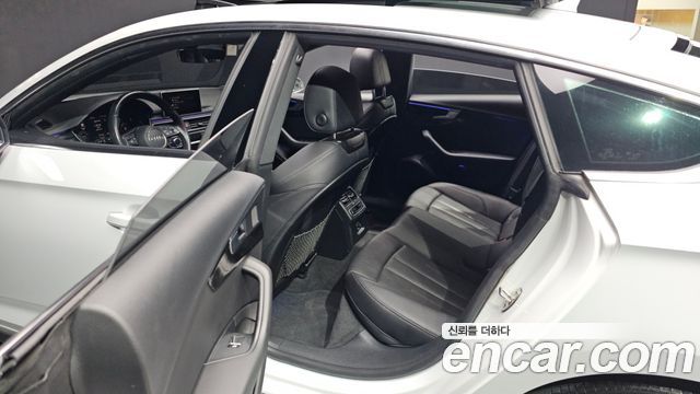 Audi A5 2019 — photo 19