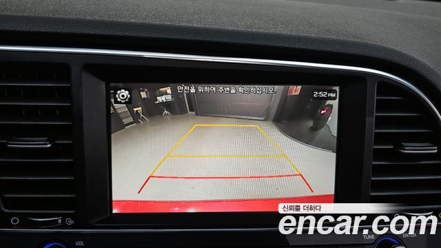 Hyundai AVANTE 2018 — photo 21