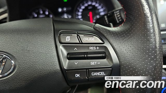 Hyundai AVANTE 2018 — photo 23