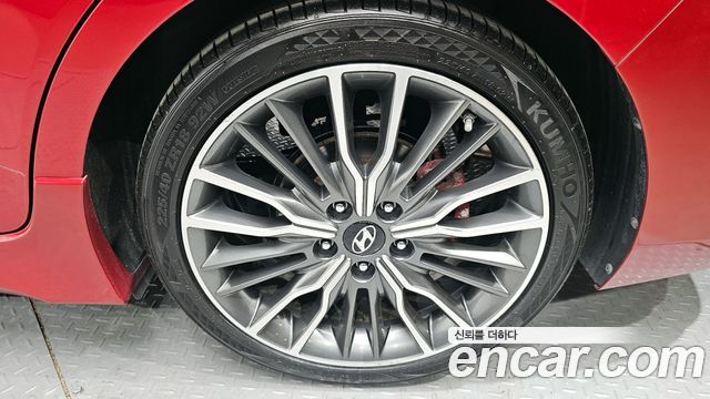 Hyundai AVANTE 2018 — photo 7