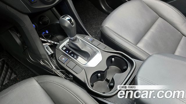 Hyundai Santafe 2016 — photo 9