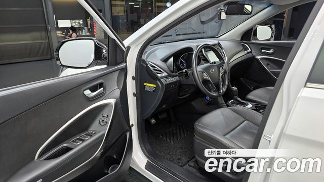 Hyundai Santafe 2016 — photo 10