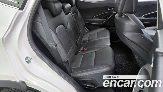 Hyundai Santafe 2016 — photo 11