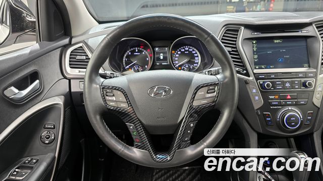 Hyundai Santafe 2016 — photo 13