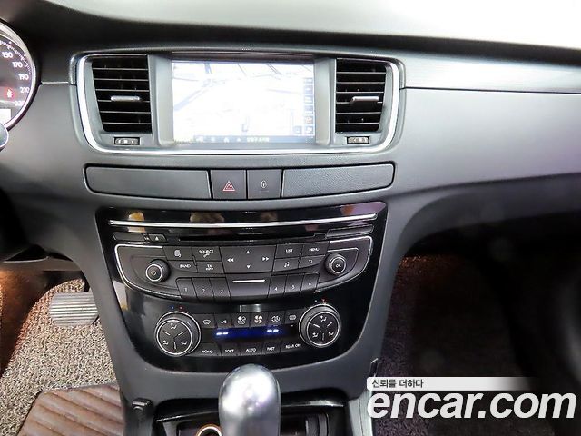 Peugeot 508 2013 — photo 14