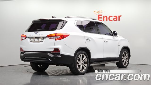 KG Mobility Rexton 2018 — photo 2