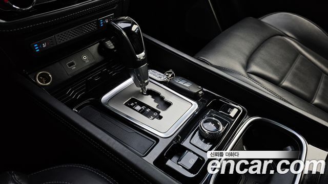 KG Mobility Rexton 2018 — photo 12