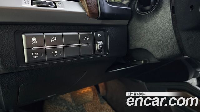 KG Mobility Rexton 2018 — photo 19