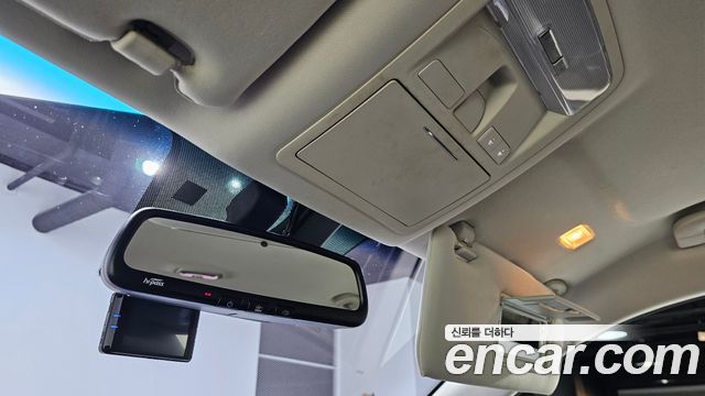 KG Mobility Rexton 2018 — photo 25