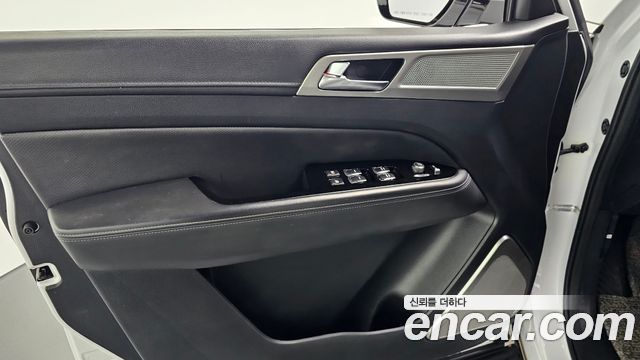 KG Mobility Rexton 2018 — photo 14