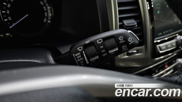 KG Mobility Rexton 2018 — photo 27
