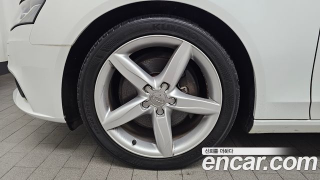 Audi A4 2012 — photo 5