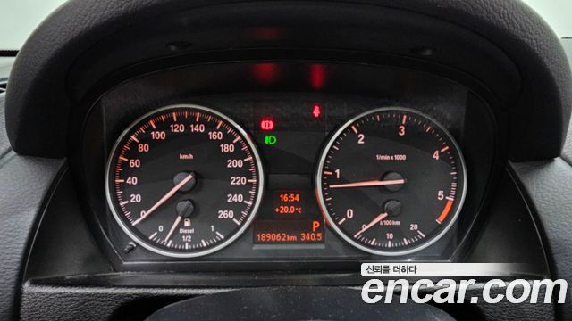 BMW X1 2010 — photo 8