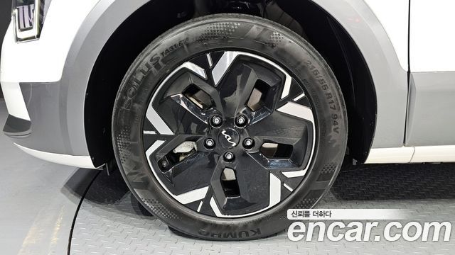 Kia Niro 2024 — photo 5