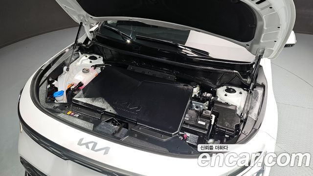 Kia Niro 2024 — photo 6
