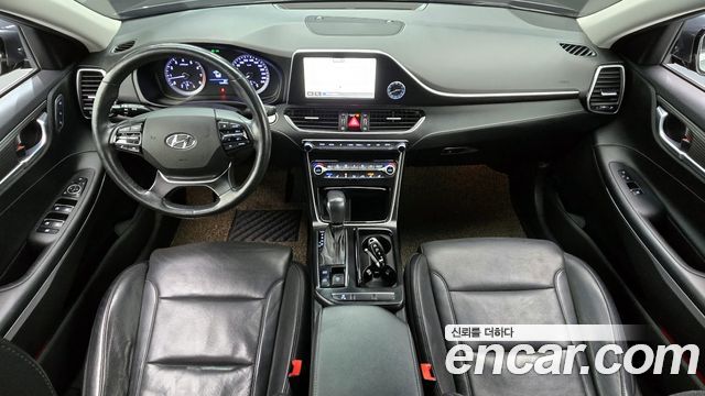 Hyundai Grandeur 2017 — photo 10