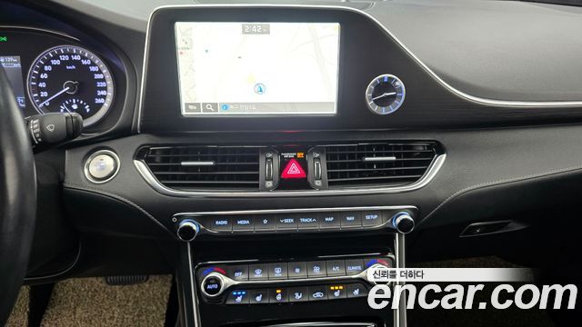 Hyundai Grandeur 2017 — photo 20