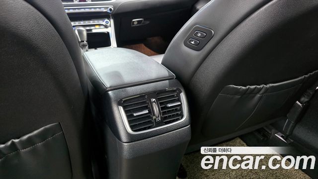 Hyundai Grandeur 2017 — photo 31