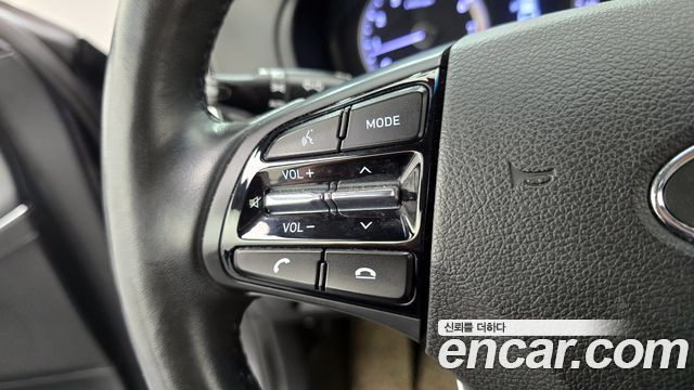 Hyundai Grandeur 2017 — photo 33