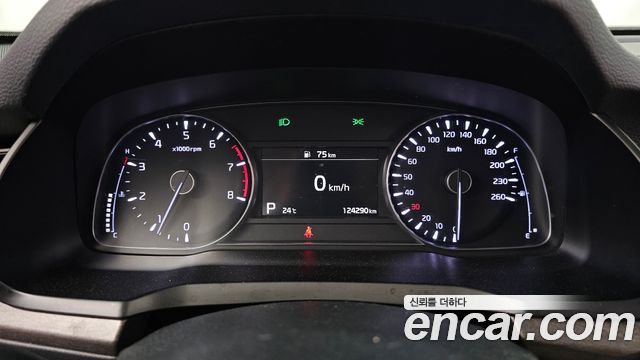 Kia K7 2020 — photo 11