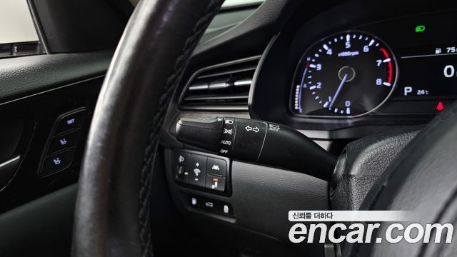 Kia K7 2020 — photo 32
