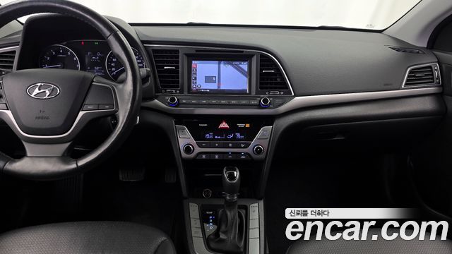 Hyundai AVANTE 2016 — photo 20