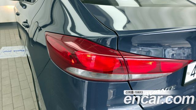 Hyundai AVANTE 2016 — photo 9
