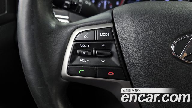 Hyundai AVANTE 2016 — photo 16