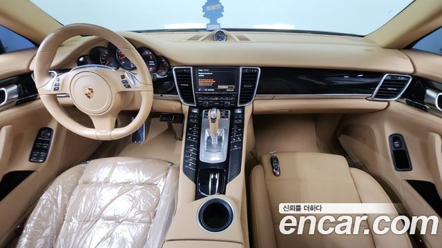 Porsche Panamera 2016 — photo 10