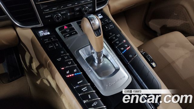 Porsche Panamera 2016 — photo 12
